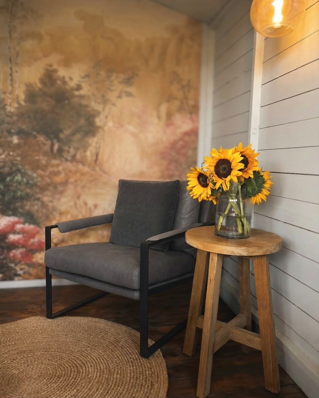 A quiet corner of Sian's counselling room